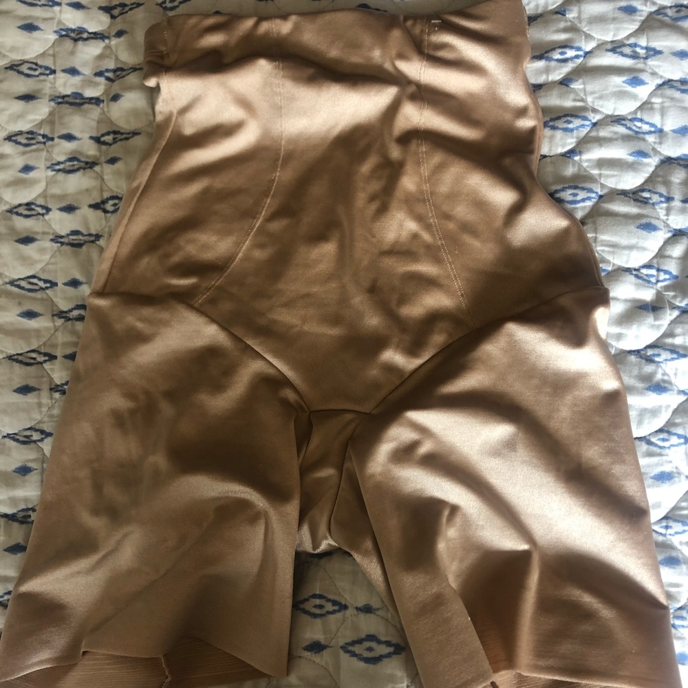 Underscore large shape wear